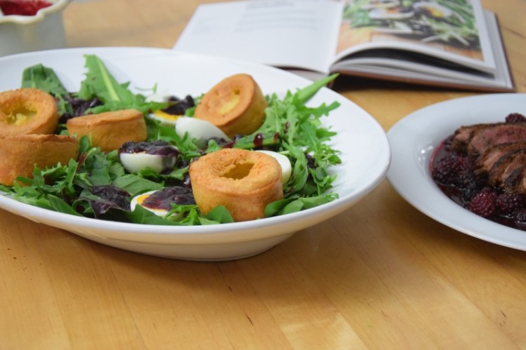 entenbrust-mit-lowenzahnsalat-und-yorkshire-pudding-6