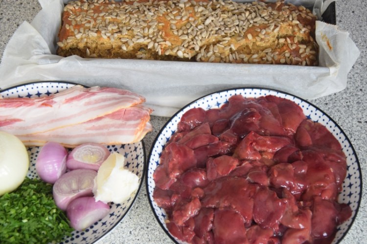 feine-leberpastete-und-chia-mandelbrot-1