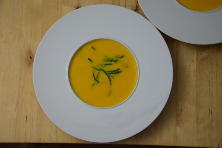 geraucherte-kurbissuppe-mit-wels-wels-mit-queller-4