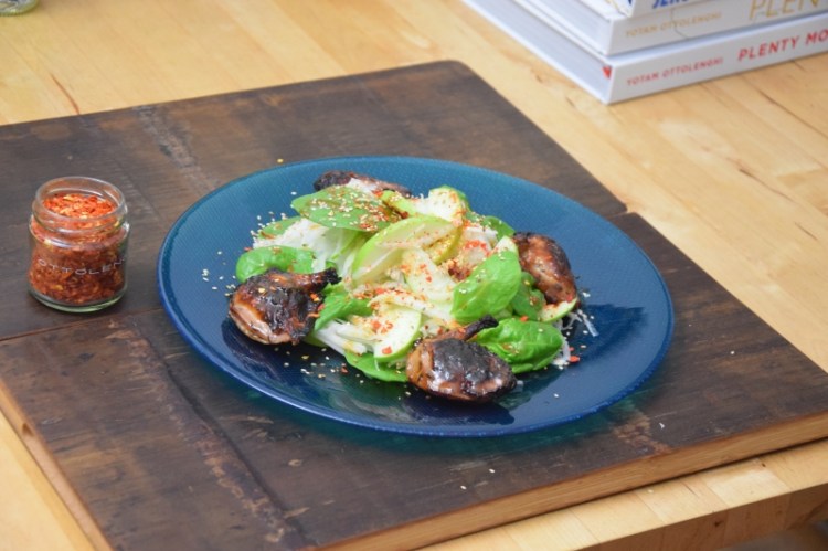 wachteln-mit-apfel-kohlrabi-salat-im-miso-dressing-5