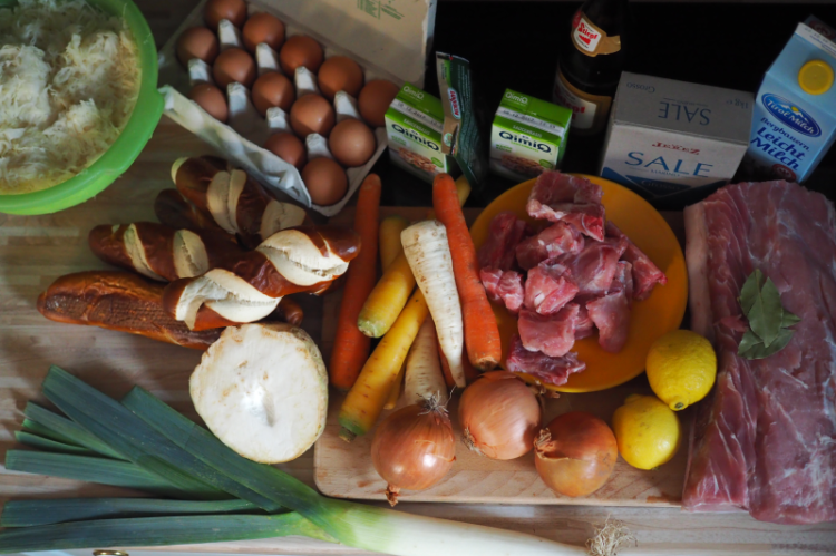 knuspriges-schwein-mit-knodel-2