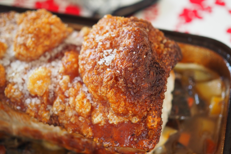 knuspriges-schwein-mit-knodel-7