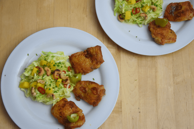 gebratenes-hahnchen-mit-mango-spitzkohlsalat-7