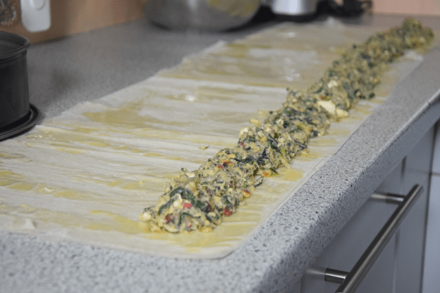 rubengulasch-mit-kolbasz-kasecreme-und-mangoldschnecke-10