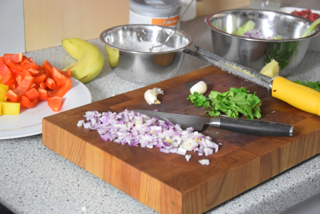 bananen-mango-rind-gurkensalat-2