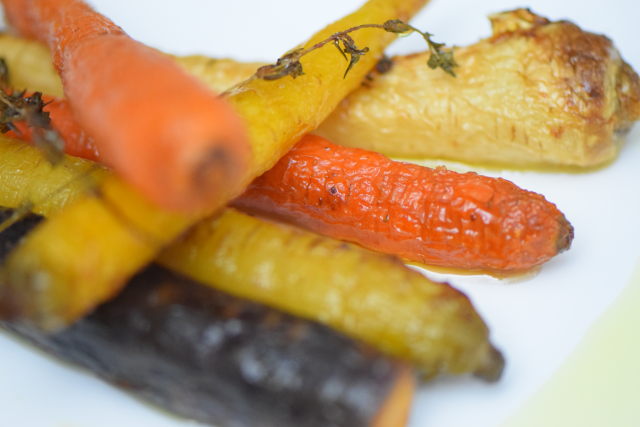 hahnchen-mit-avocado-creme-konfierte-karotten-12