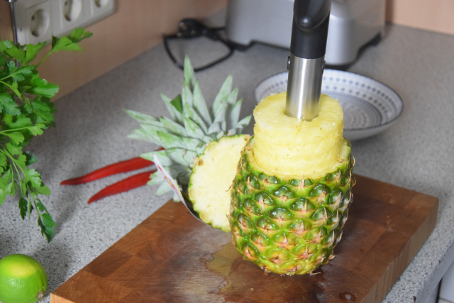 Ananas-Burger mit Avocadocreme (3)