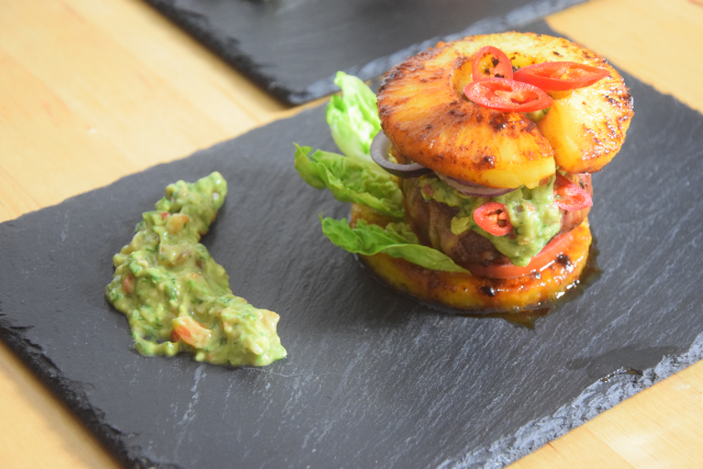 Ananas-Burger mit Avocadocreme – Küchenereignisse