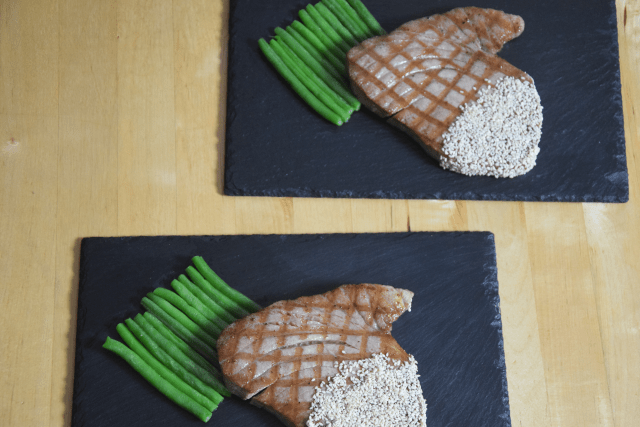 Gegrillter Thunfisch in Sesam (4)