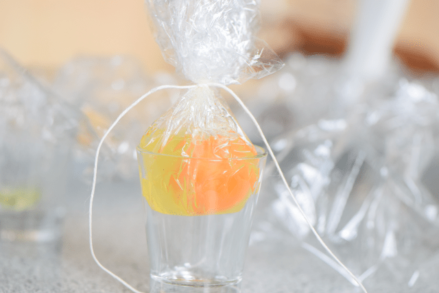 Pochiertes Ei mit Löwenzahn Lamm mit Morchelpolenta-Würfeln (8)