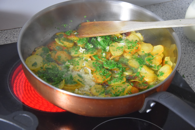 Spinat mit Spiegelei und Kartoffeln nach Art von Sarlat (3)