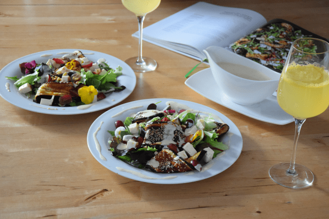 Gebackene Miso-Aubergine mit Schafkäse und Tahini-Kefir (4)