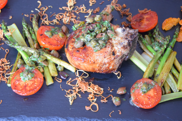 Kotelett mit Kapersauce und Gemüse der Saison (5)