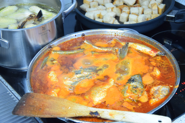 Kalatalanische Fischsuppe (5).png