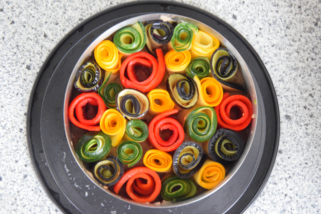 Knurrhahn mit Tian und Rotwein-Sauce (6).png