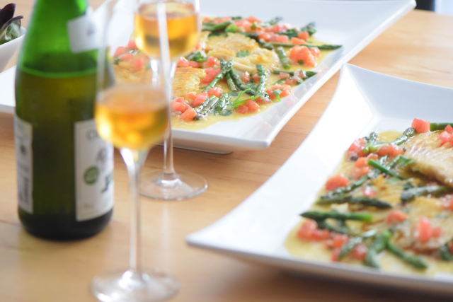 Rochenflügerl mit Sardellenbutter (8)