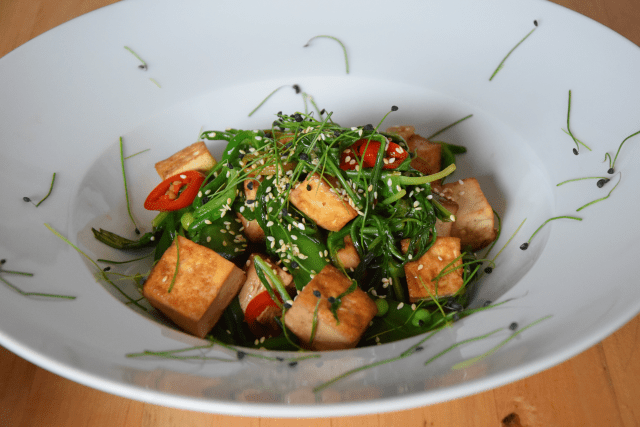 Wasserspinatsalat mit Tofu und Chili (5)