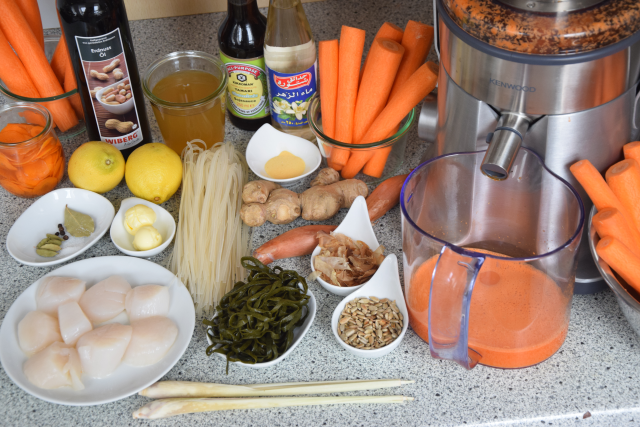 Jakobsmuscheln mit Karotten-Sauerkraut und Orangenblüten-Dashi (3).png