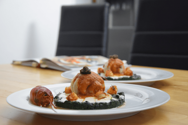 Seezunge mit Flusskrebsen und Sauce Nantua (14)