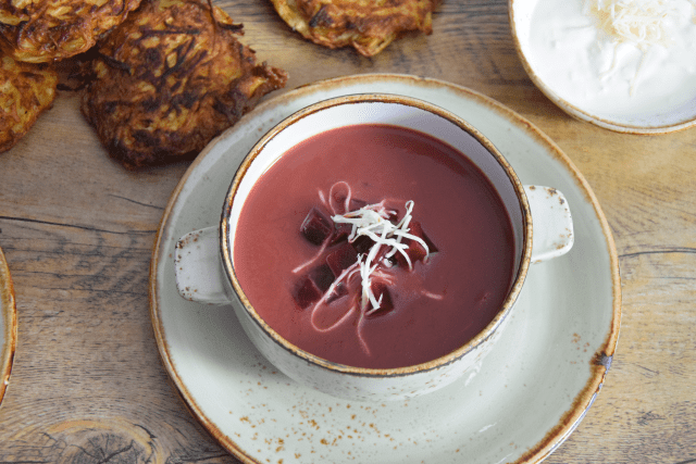 Rote-Bete-Suppe mit Kren (4)
