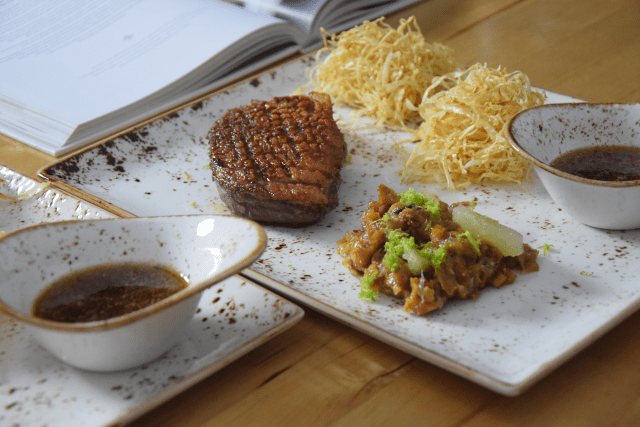 Ente und Feigen-Chutney mit Sellerie-Nestern (7)