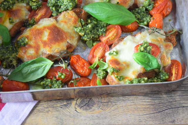 Escalope Chicken Pesto Mozzo (4)