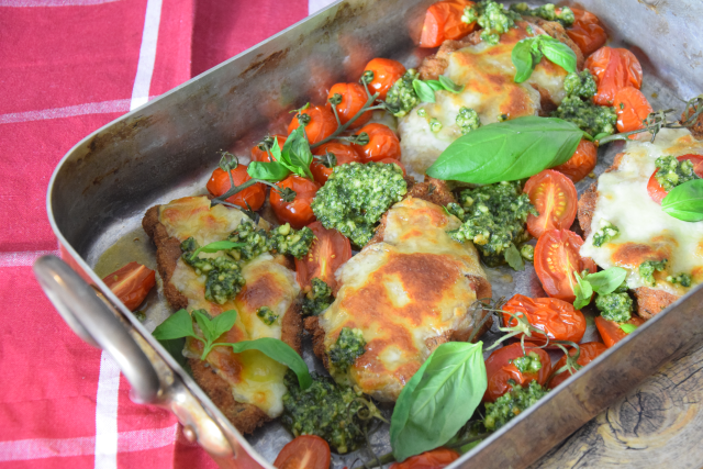 Escalope Chicken Pesto Mozzo (6)