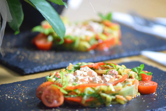 Papaya-Nester mit Kräuterkrebsen (7)