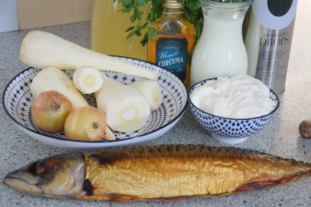 Pastinakensuppe mit Makrele (1).png