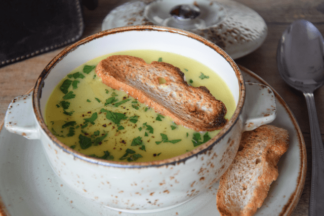 Pastinakensuppe mit Makrele (2)