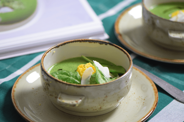 Spinat-Kokossuppe mit Paradieskorn-Chutney (3)