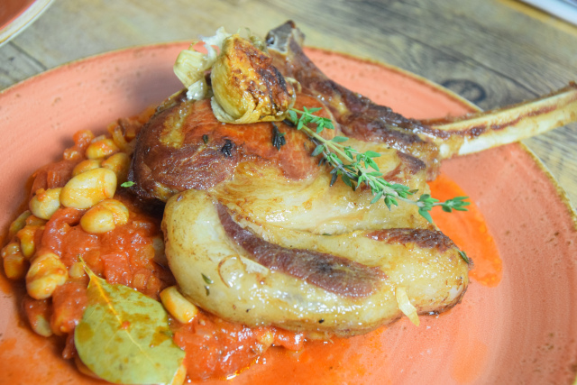 Schweinssteak mit Speckbohnen (4)