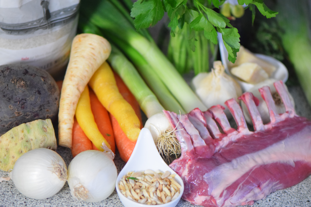 Pestolamm und ofengegartes Wintergemüse (1)