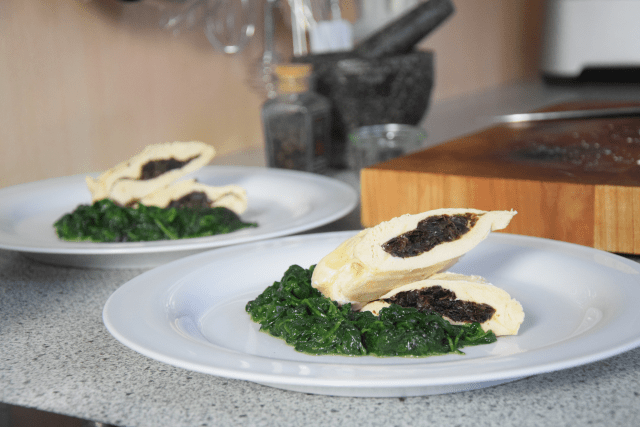 Bromhuhn auf Spinat (4)