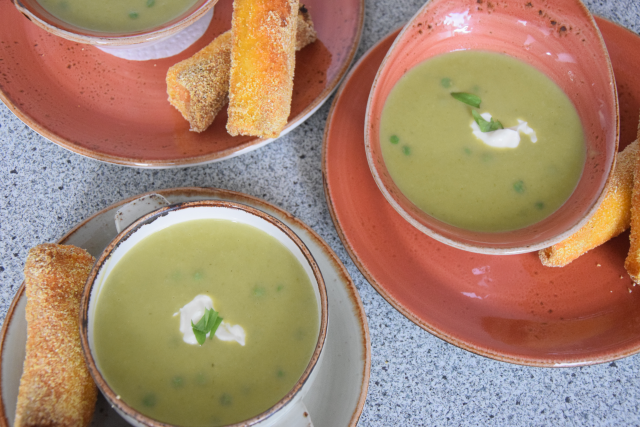 Chèvre Cigars on Pea Soup (6)