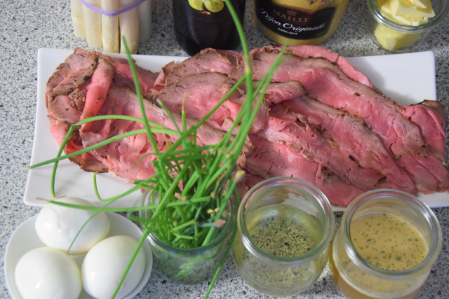 Roastbeef, Spargel, Bozner Sauce (1)