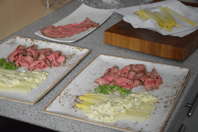 Roastbeef, Spargel, Bozner Sauce (4)