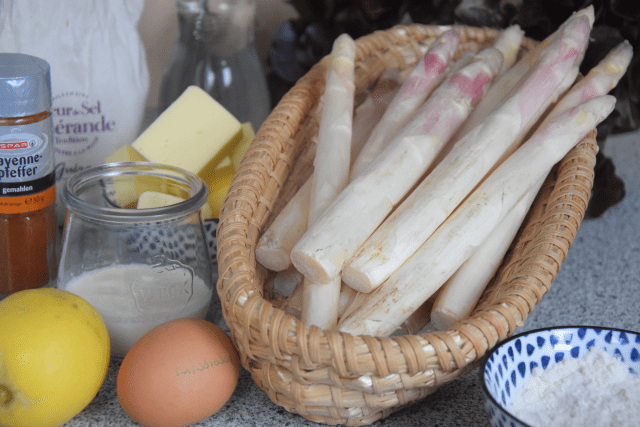 Spargel mit Bastardsauce (1)