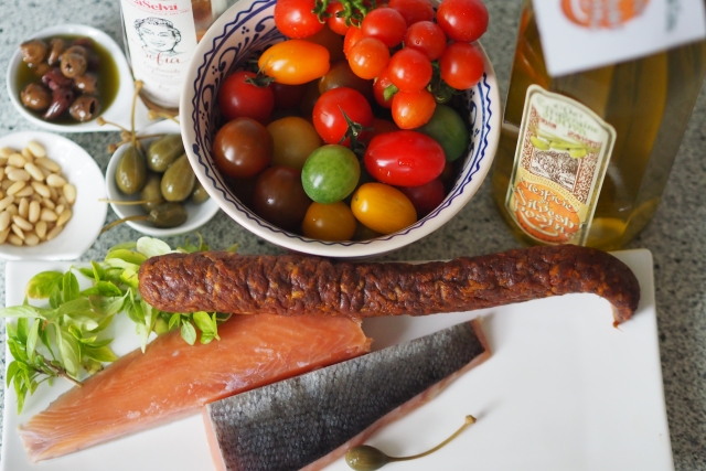Gebratener Lachs mit Kolbász (1)