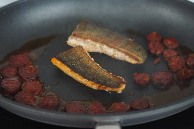 Gebratener Lachs mit Kolbász (2)