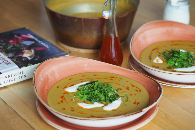 Rote-Linsen-Suppe mit Chiliöl (4)