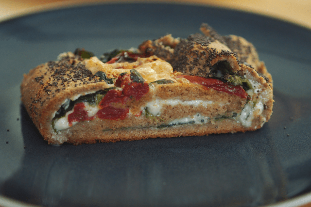 Spinatrolle mit Taleggio (5)