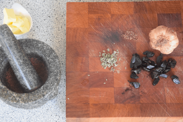 Gebratene Kohlsprossen mit Kürbiskernen und Knoblauch (2)