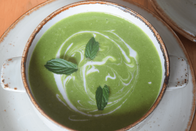 Minze-Erbsensuppe (4)