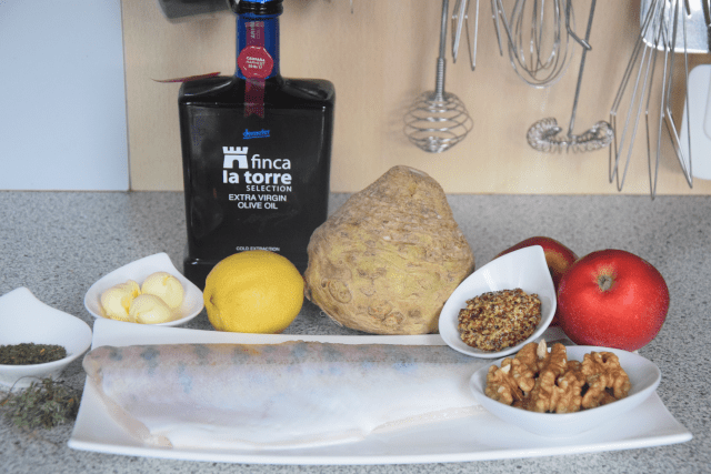 Zanderfilet mit Nüssen, Sellerie und Apfel (1)