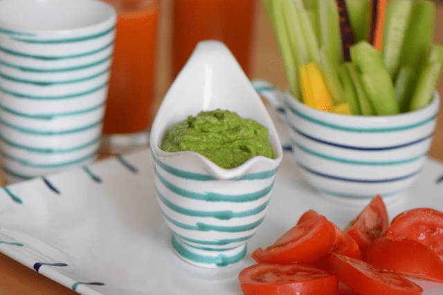 Bohnenspinatpüree mit Gemüsesticks (2)