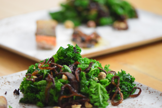 Lachs mit Zwiebelrost-Grünkohl (2)