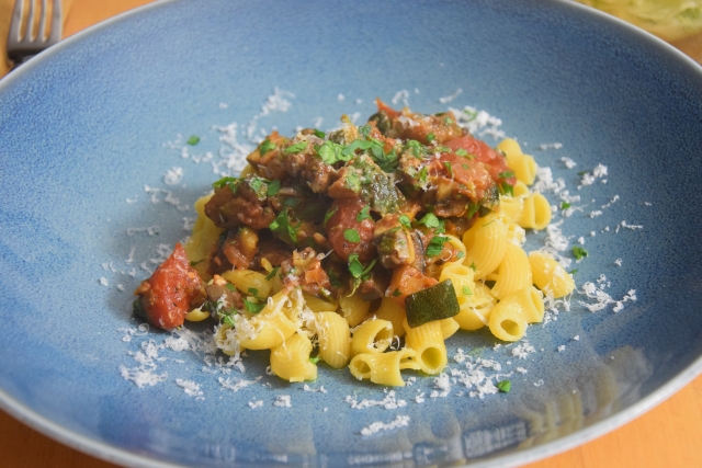 gemüse mit linsen-hörnchen und bummerlsalat (3)