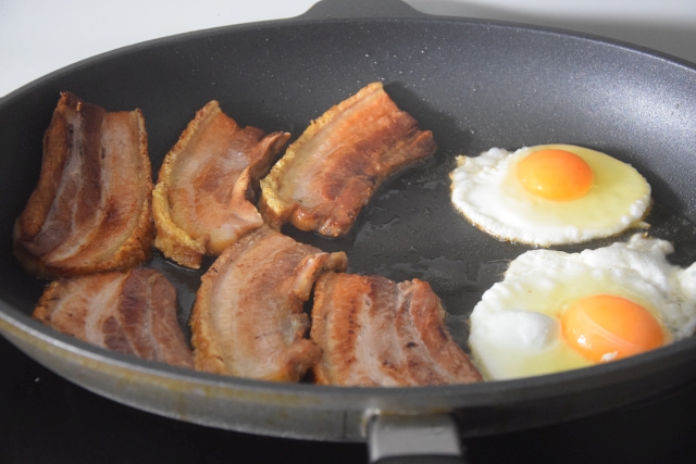 schweinsburger mit ei (2)