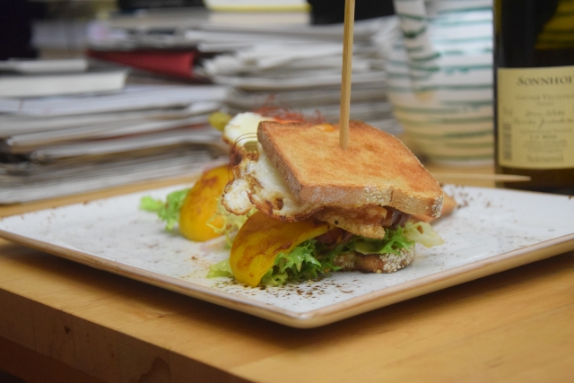 schweinsburger mit ei (6)